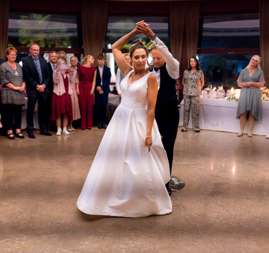 Hochzeitstanz im Wilden Mann Meersburg, fotografiert für Inge Franz Tübingen.