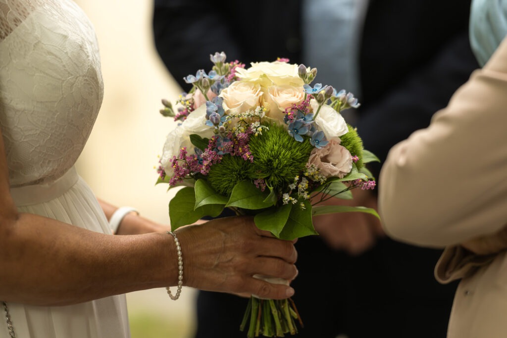 Standesamtliche Trauung von Katrin und Marc im September im wunderbaren Standesamt Konstanz - Hochzeitsfotograf Gregor Marstaller